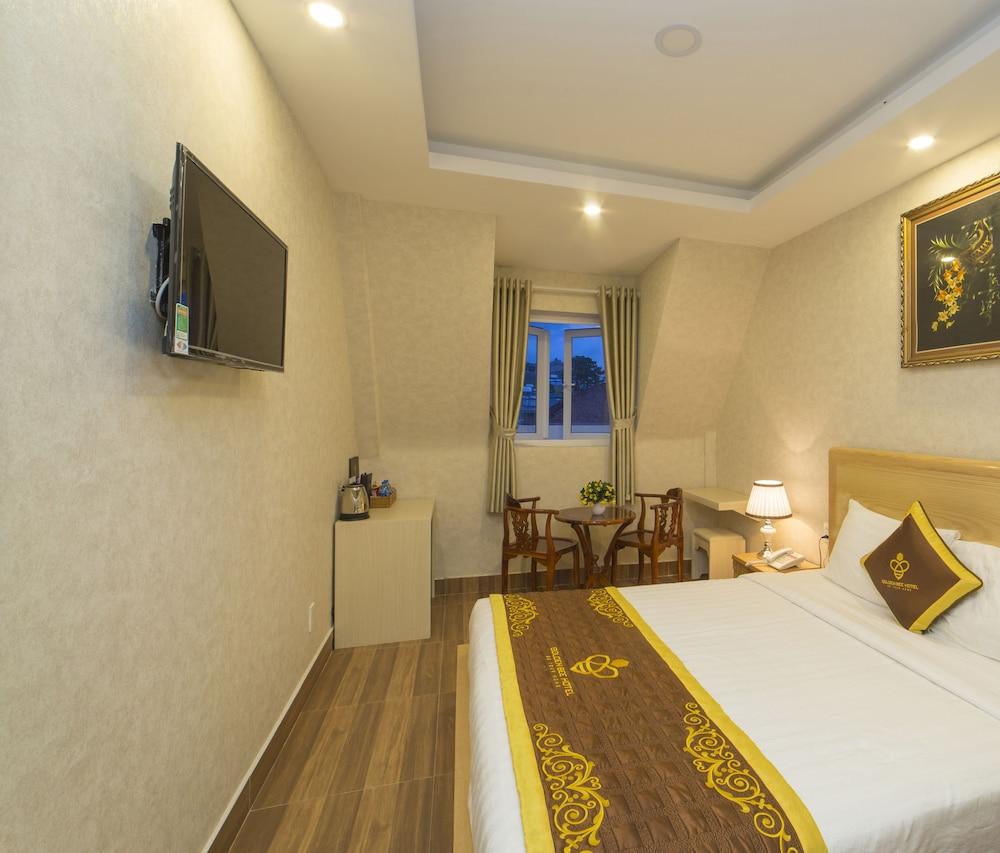 Golden Bee Hotel Da Lat Exterior photo